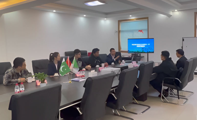 电科基金王杰高博士一行莅临道尔芬智能参观交流