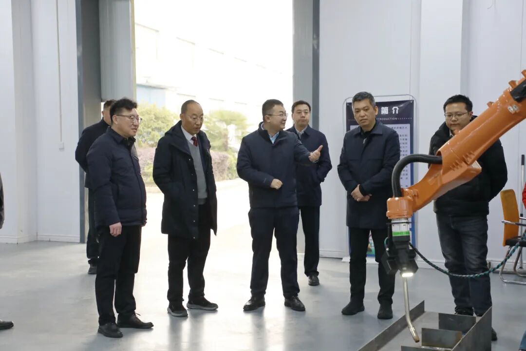江南大学与江苏道尔芬智能制造有限公司校外教学实习基地挂牌仪式顺利举行